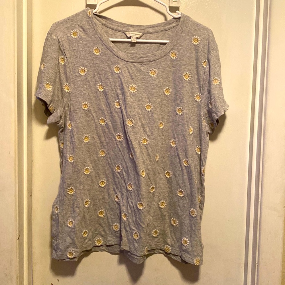 Lucky brand XL shirt 100% cotton with embroidered flowers